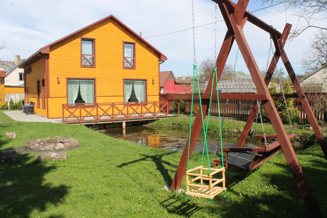 Hotel Viesu Nams Amrai Ventspils Exteriér fotografie